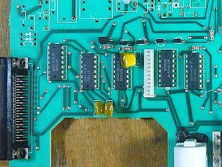 図1:「PV-A1200」入出力部 <click>→図2:入出力部回路の抜書き